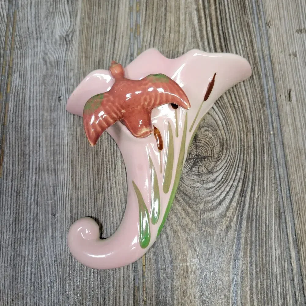 Vintage Pink Duck Cattails Cornucopia Wall Pocket Vase Planter Mid Century 1940s